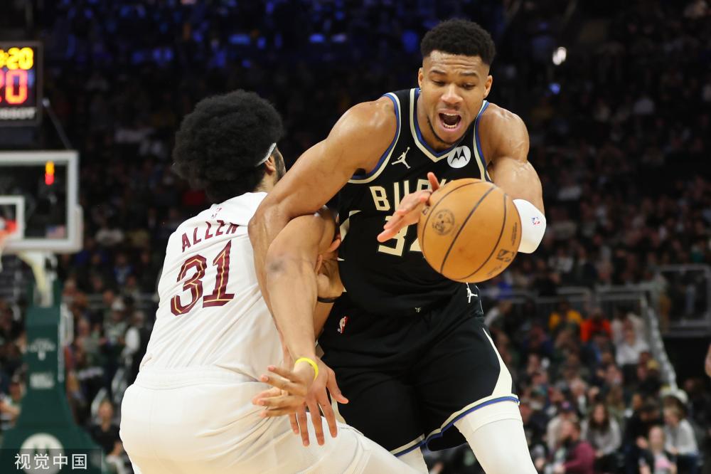 紧急送医的 紧急送医的