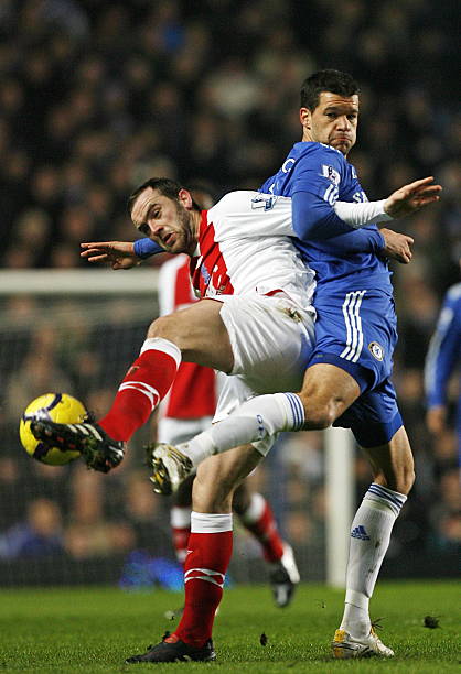 后者毫不拖 后者毫不拖